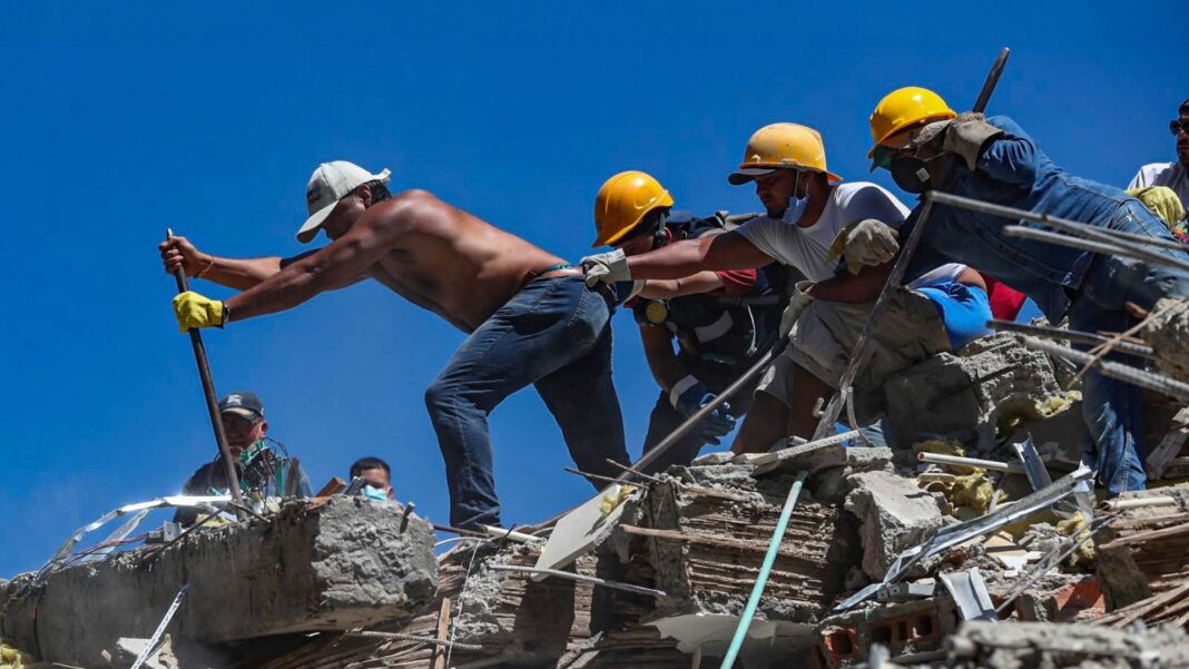 Un terremoto y un solo país